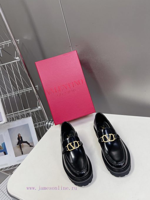 2024 Spring/Summer New Product V-Button Unisex loafers Single ShoesValentino Garavani's clas1h48v889