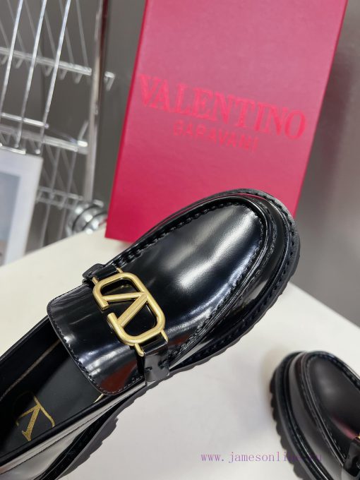 2024 Spring/Summer New Product V-Button Unisex loafers Single ShoesValentino Garavani's clas1h48v889 - Image 8