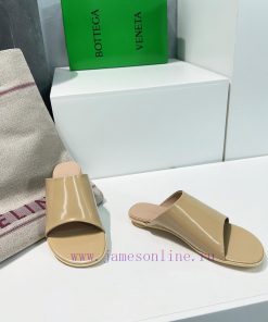 Bottega Veneta's 2024BV brand new deep mouth candy colored round toe round heel flat bottomeu3ywf1y4