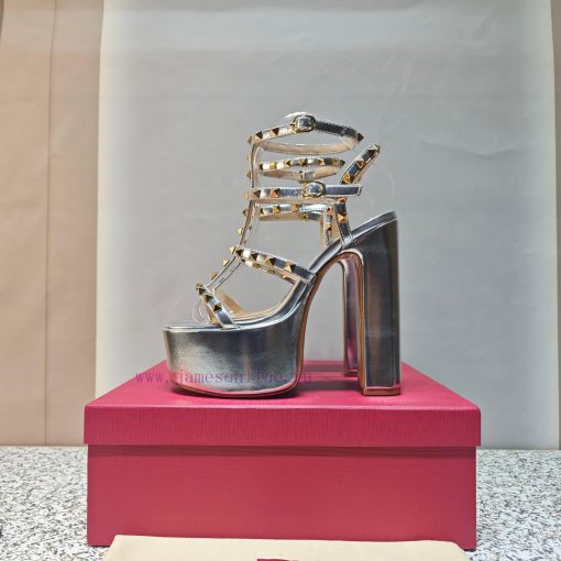 Valentino Paris Fashion Week 2024 Spring/Summer Show Collection 2024 New Valentino Hentian Hbpsub7xw - Image 2