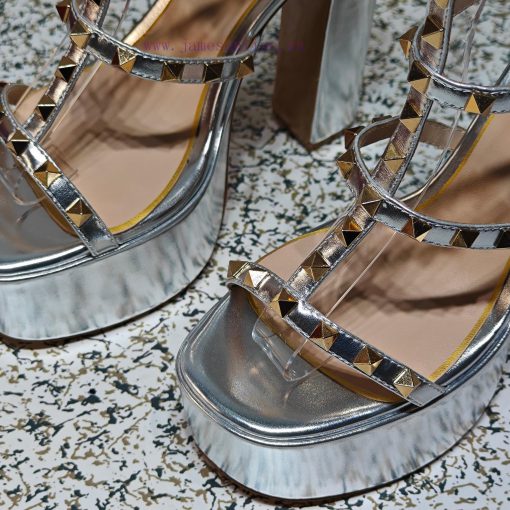 Valentino Paris Fashion Week 2024 Spring/Summer Show Collection 2024 New Valentino Hentian Hbpsub7xw - Image 3