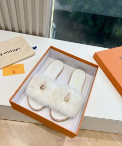 Top tierLouis Vuitton LV wool mopLimited edition home hotel slippers made of fur and top-qua2y65tu2p