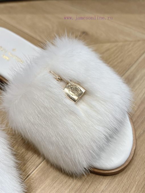 Top tierLouis Vuitton LV wool mopLimited edition home hotel slippers made of fur and top-qua2y65tu2p - Image 7