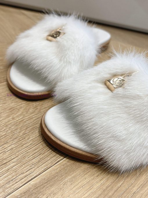 Top tierLouis Vuitton LV wool mopLimited edition home hotel slippers made of fur and top-qua2y65tu2p - Image 10
