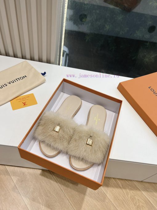 Top tierLouis Vuitton LV wool mopLimited edition home hotel slippers made of fur and top-qua70ulgq3k - Image 2
