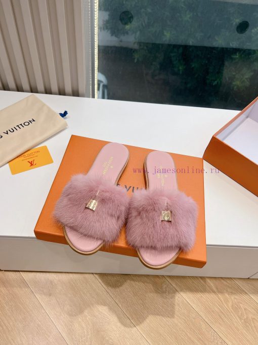 Top tierLouis Vuitton LV wool mopLimited edition home hotel slippers made of fur and top-quavikiiuec - Image 5