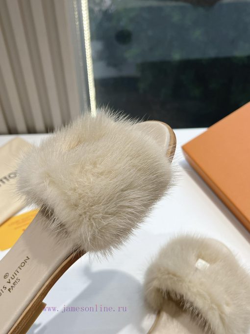 Top tierLouis Vuitton LV wool mopLimited edition home hotel slippers made of fur and top-qua70ulgq3k - Image 8