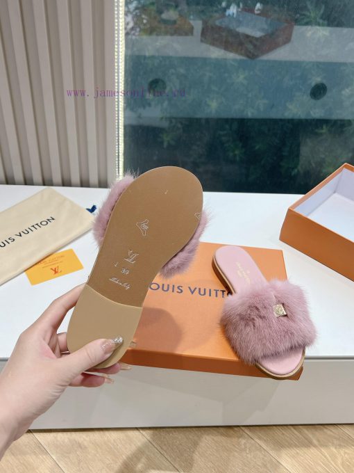Top tierLouis Vuitton LV wool mopLimited edition home hotel slippers made of fur and top-quavikiiuec - Image 10