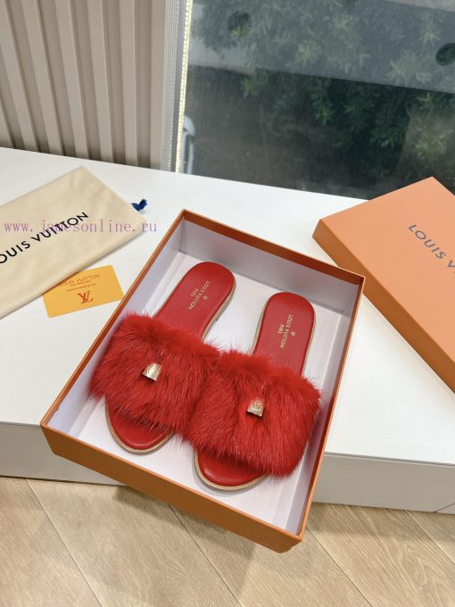 Top tierLouis Vuitton LV wool mopLimited edition home hotel slippers made of fur and top-quagmkyatvp - Image 2