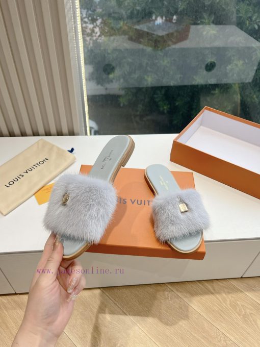 Top tierLouis Vuitton LV wool mopLimited edition home hotel slippers made of fur and top-quasu2sgwat - Image 6