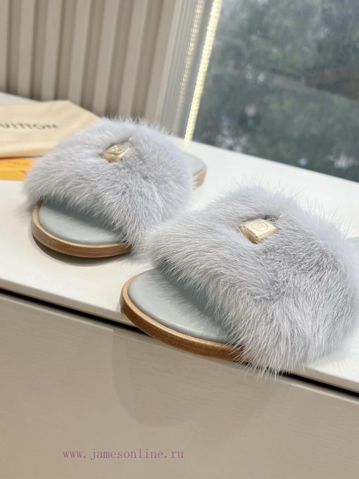 Top tierLouis Vuitton LV wool mopLimited edition home hotel slippers made of fur and top-quasu2sgwat - Image 8