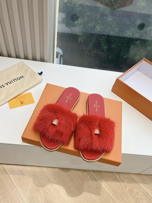 Top tierLouis Vuitton LV wool mopLimited edition home hotel slippers made of fur and top-quagmkyatvp - Image 5