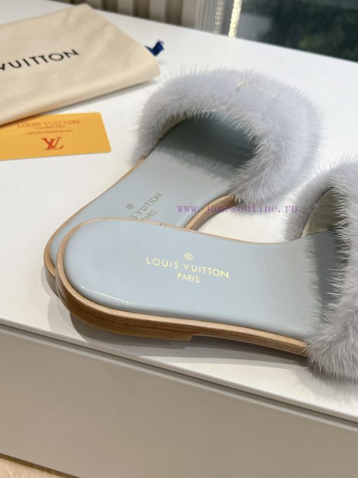 Top tierLouis Vuitton LV wool mopLimited edition home hotel slippers made of fur and top-quasu2sgwat - Image 9