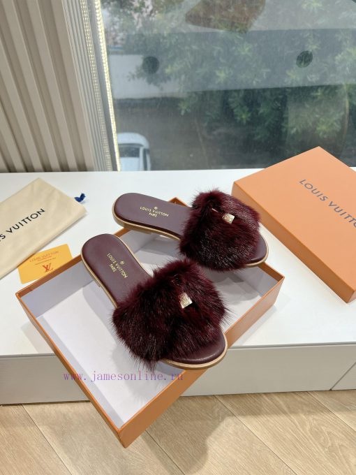 Top tierLouis Vuitton LV wool mopLimited edition home hotel slippers made of fur and top-qua9e98s6k6 - Image 3