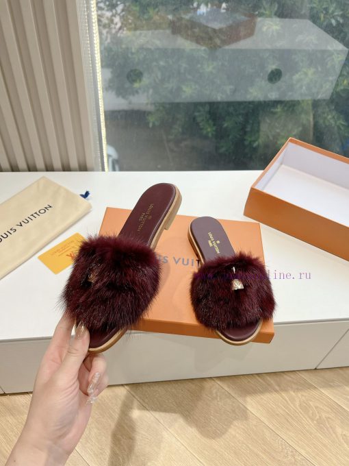 Top tierLouis Vuitton LV wool mopLimited edition home hotel slippers made of fur and top-qua9e98s6k6 - Image 6