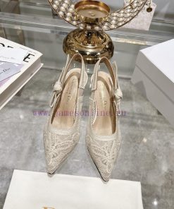 Top tierDior 2024 new season hollowed out carved Mary Jane pointed single shoesThe new Spectod4gje8f