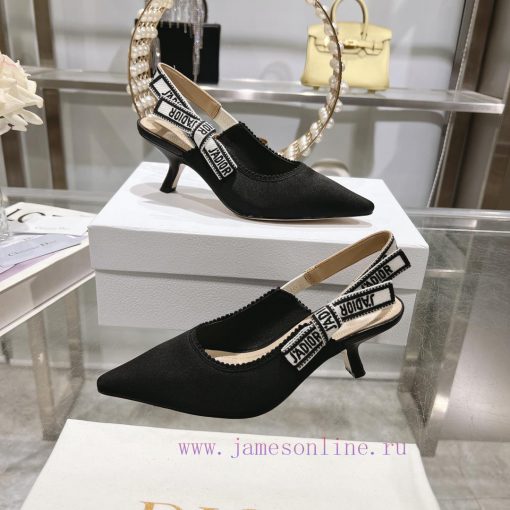 Top tierDior 2024 new season hollowed out carved Mary Jane pointed single shoesThe new Spect0l9ghyjb - Image 5