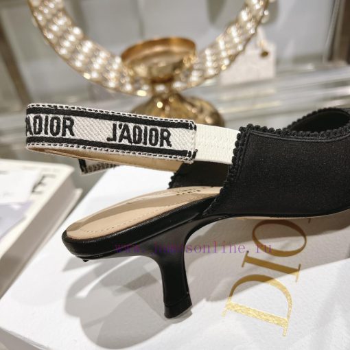Top tierDior 2024 new season hollowed out carved Mary Jane pointed single shoesThe new Spect0l9ghyjb - Image 9