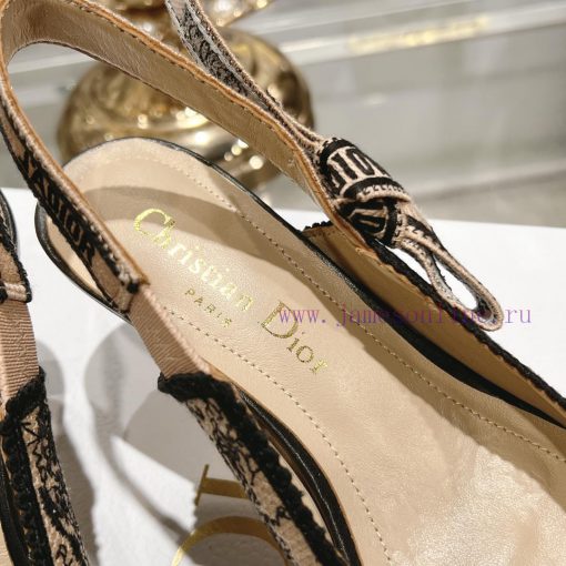 Top tierDior 2024 new season hollowed out carved Mary Jane pointed single shoesThe new Spectk4yeguhc - Image 8