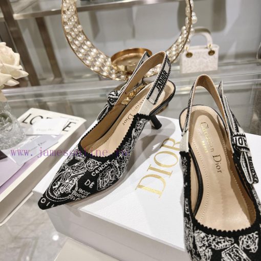 Top tierDior 2024 new season hollowed out carved Mary Jane pointed single shoesThe new Spectxbvz3s0v - Image 7