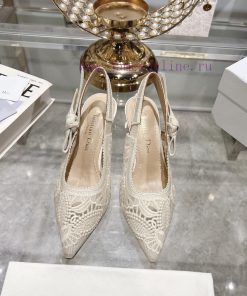 Top tierDior 2024 new season hollowed out carved Mary Jane pointed single shoesThe new Spectvecr0j1n