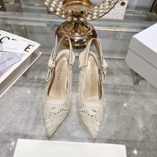Top tierDior 2024 new season hollowed out carved Mary Jane pointed single shoesThe new Spectvecr0j1n
