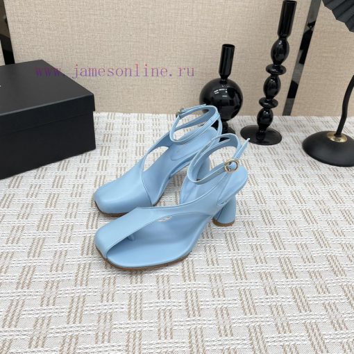 Dries Van Note * 𝟐𝟒/𝐀𝐖 Beautiful SandalsThe most beautiful sandals of the year, with a desigybusefto - Image 4