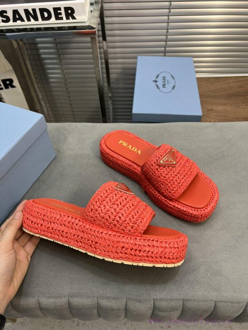 Prada's new woven shoes and grass woven slippers. This year's popular grass woven series is o4ackr3i - Image 6