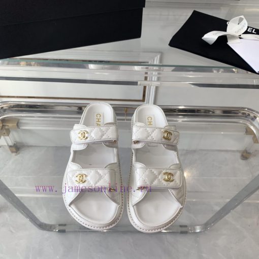 Chanel's new beach half drag sandals, top-level super version, super popular style, essentiav0fvuf94