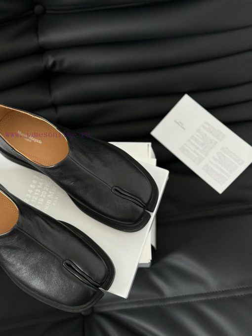 High quality Maison Margiela MM6 split toe shoes Tabi Italian vegetable tanned sheepskinFor h29tg02u - Image 9