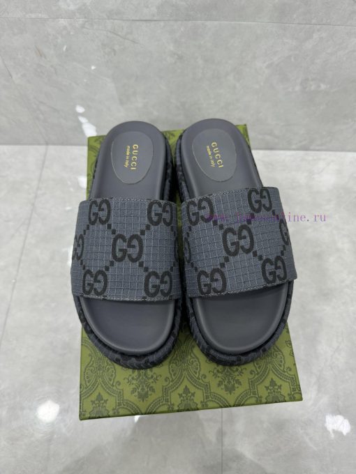 Ladies' GG thick soled slippersGucci women's signature shoes highlight a striking theme withd1du2xnt - Image 3