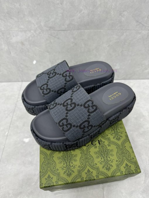 Ladies' GG thick soled slippersGucci women's signature shoes highlight a striking theme withd1du2xnt - Image 4