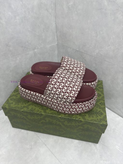 Ladies' GG thick soled slippersGucci women's signature shoes highlight a striking theme withsz2qo706 - Image 6