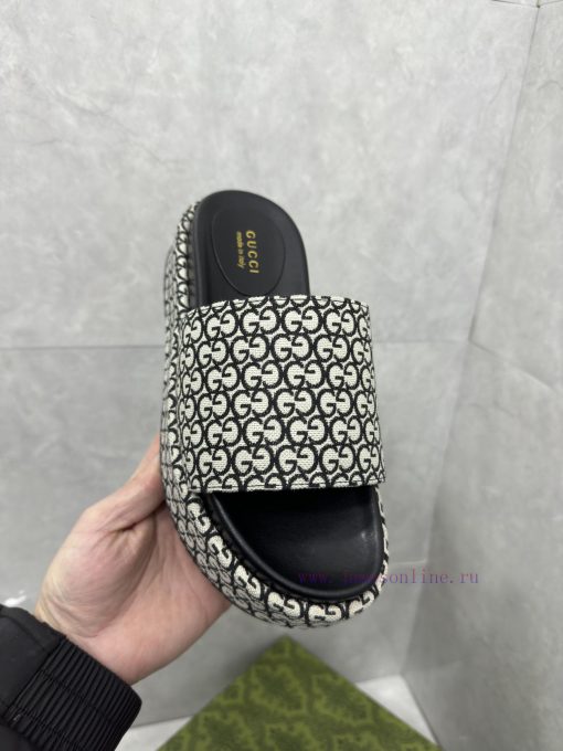 Ladies' GG thick soled slippersGucci women's signature shoes highlight a striking theme with6qenkon4 - Image 9
