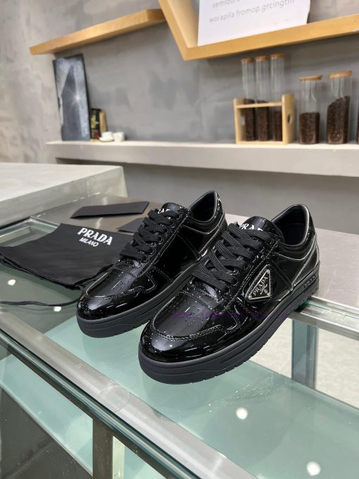 PRADA's new pair of high-end white shoes for couples, igniting the whole audience. The new cui9pk6fc - Image 3