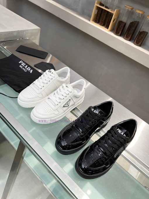 PRADA's new pair of high-end white shoes for couples, igniting the whole audience. The new c2jwihzc0 - Image 10