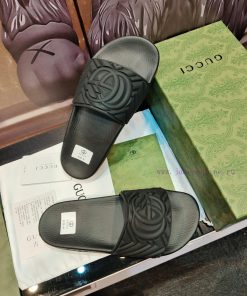 Not giving up benefits——- Brand GUCCIGucci——- Describe summer couples 🧑‍🤝‍🧑 Slippers, with a71itlo9k