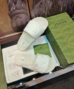 Not giving up benefits——- Brand GUCCIGucci——- Describe summer couples 🧑‍🤝‍🧑 Slippers, with a54p0zhir
