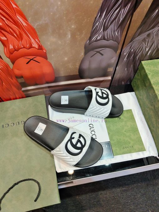 Not giving up benefits——- Brand GUCCIGucci——- Describe summer couples 🧑‍🤝‍🧑 Slippers, with av6jy89jy - Image 3