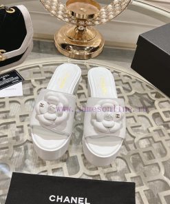 24Ss Chanel's new Chanel wedge slippers and sandals, even when going out for a walk, you shoi9zss5xw