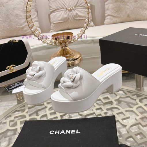24Ss Chanel's new Chanel wedge slippers and sandals, even when going out for a walk, you shoi9zss5xw - Image 4