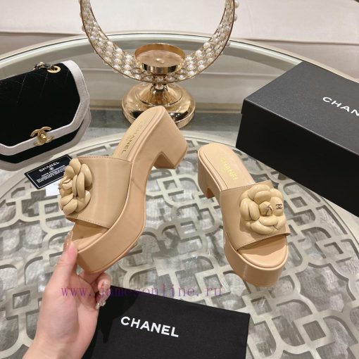 24Ss Chanel's new Chanel wedge slippers and sandals, even when going out for a walk, you shos9ougnz3 - Image 5