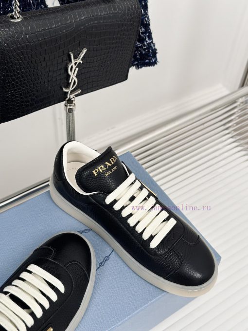 Prada/Prada 24 new white shoesLove the simplicity of thisThe shoe design is very delicate an5yk80elw - Image 6
