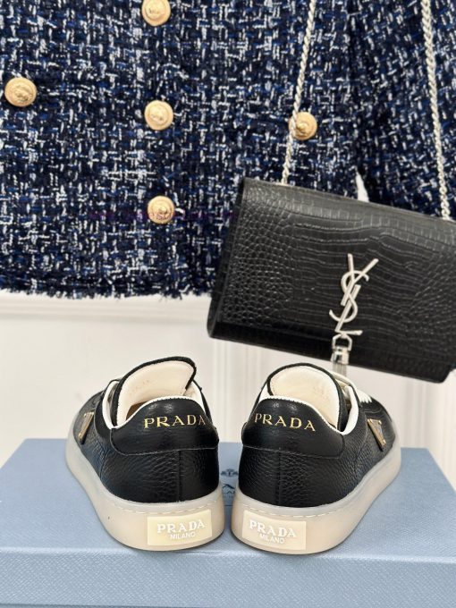Prada/Prada 24 new white shoesLove the simplicity of thisThe shoe design is very delicate an5yk80elw - Image 7