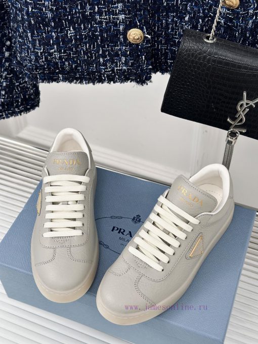 Prada/Prada 24 new white shoesLove the simplicity of thisThe shoe design is very delicate andvt8o1vs - Image 3