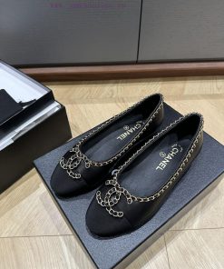 Top qualityChanel 24ss new flat sole shoes ️Sheepskin inside//Handmade leather chain//Italiag8s5n9g5