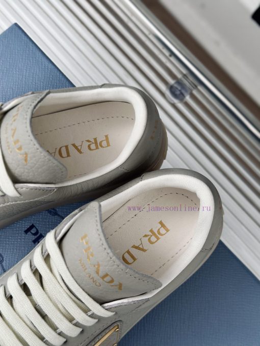 Prada/Prada 24 new white shoesLove the simplicity of thisThe shoe design is very delicate andvt8o1vs - Image 9