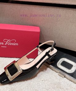 RVBelle 45mm metal square buckle thick heel sandalsThe most beautiful summer secret is the B69cj5div