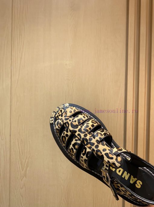 Sandro, a pair of impeccable Roman sandals with large gold teeth and thick soles, is a new sye1726lh - Image 7