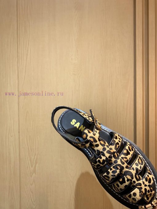 Sandro, a pair of impeccable Roman sandals with large gold teeth and thick soles, is a new sye1726lh - Image 9